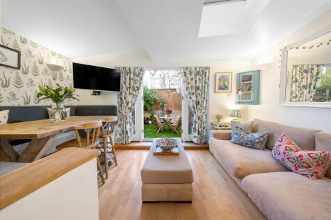 2 Bedroom Flats For Sale In Battersea South West London