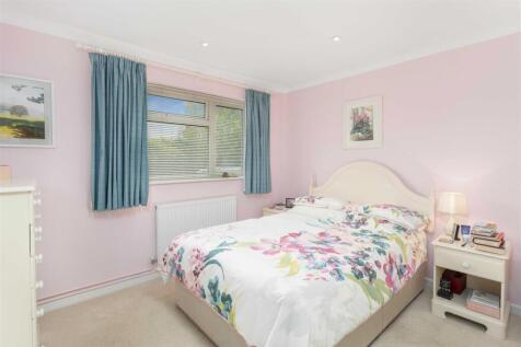 1 Deers Close, Bodicote-18.jpg