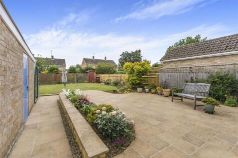 1 Deers Close, Bodicote-12.jpg