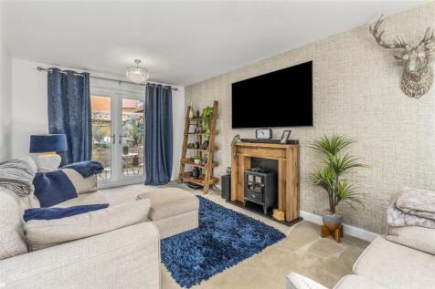 12 Blackwell Drive, Bodicote-11.jpg