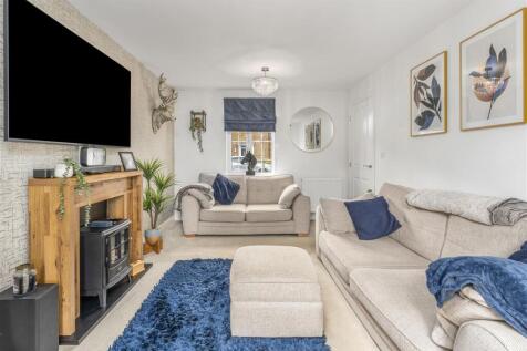 12 Blackwell Drive, Bodicote-12.jpg