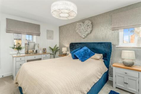 12 Blackwell Drive, Bodicote-21.jpg