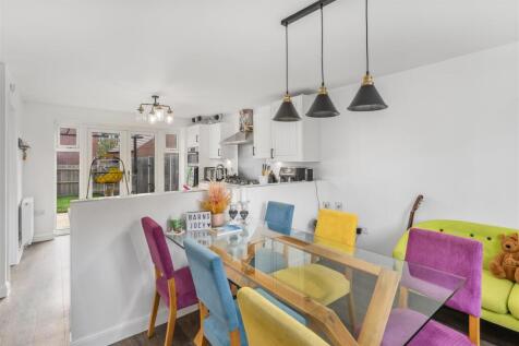 9 Blackwell Drive, Bodicote-9.jpg