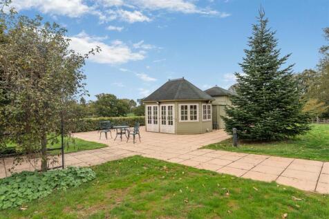 Apartment 10, Godswell Park, Bloxham-28.jpg