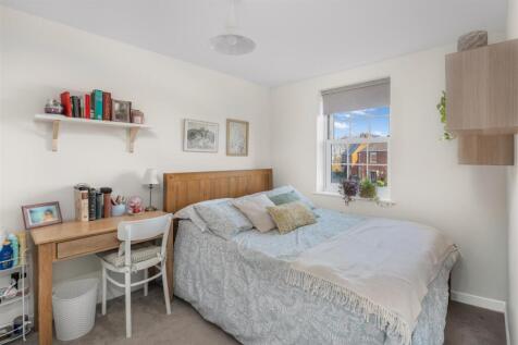 26 Flux Drive, Deddington-23.jpg