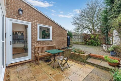 12 Manor Close, Great Bourton-18.jpg