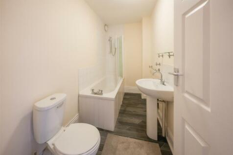 BATHROOM/W.C.