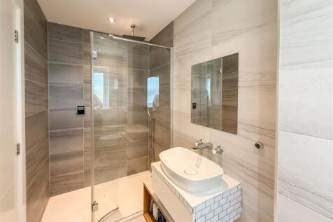 EN-SUITE TWO