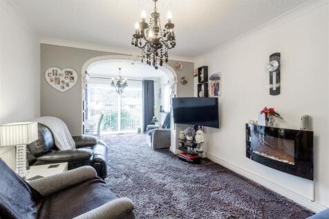 128 Watling Street, Grendon