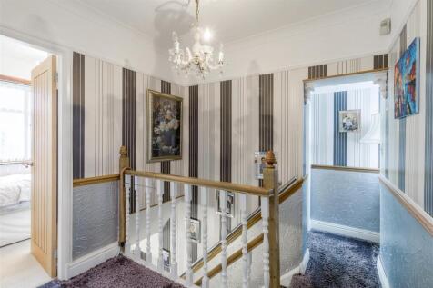 128 Watling Street, Grendon