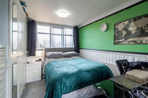 128 Watling Street, Grendon