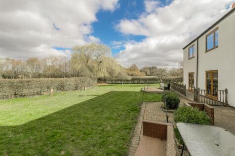 Hipsley Lane, Hurley
