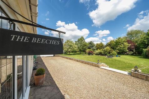 19 Billington Road East