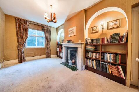 Danesfield, Rothersthorpe