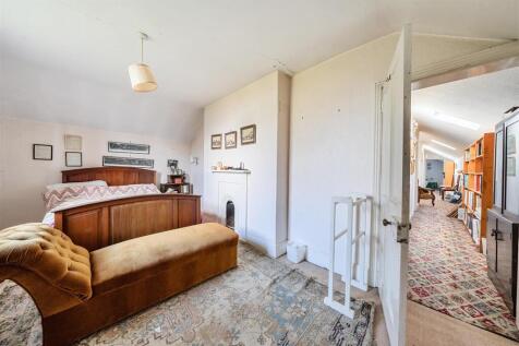 Danesfield, Rothersthorpe