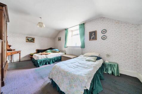 Danesfield, Rothersthorpe