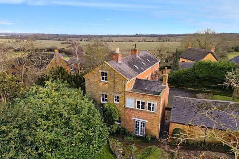 Danesfield, Rothersthorpe