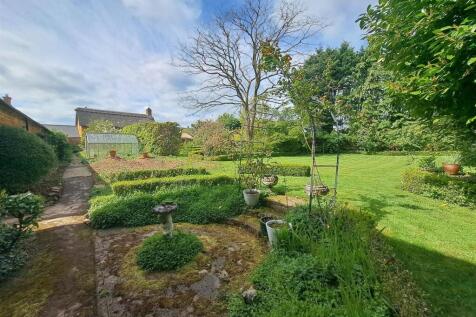 Danesfield, Rothersthorpe