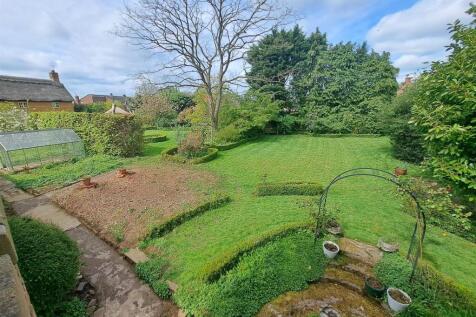 Danesfield, Rothersthorpe