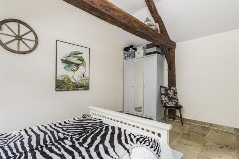 The Old Bull Pen, Milton Malsor