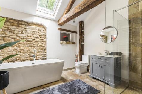 The Old Bull Pen, Milton Malsor