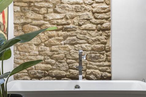 The Old Bull Pen, Milton Malsor