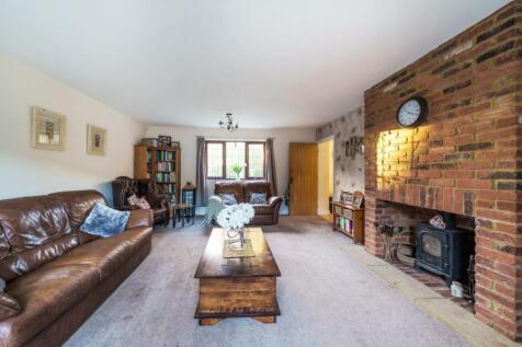 Church Street, Crick