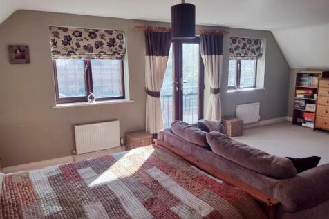 Church Street, Crick