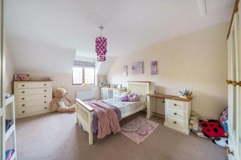 Church Street, Crick