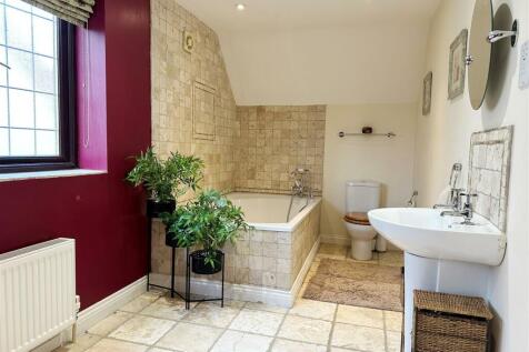 Church Street, Crick