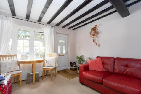 7 Spring Road, Barnacle