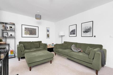 Secret Cottage, Brownsover