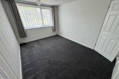 52 Canberra Bedroom.jpg