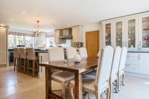 Kitchen/Dining Room/ Snug