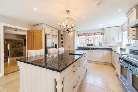 Kitchen/Dining Room/ Snug