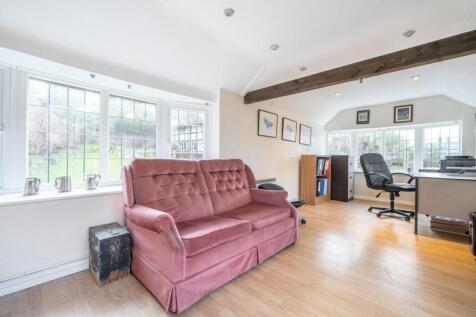 Office / Additional Bedroom