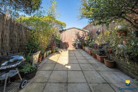 Annex Courtyard