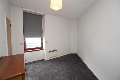 bedroom1.jpg