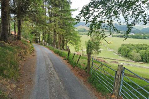 Ochr Rhos - ground and view.jpg