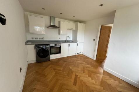 KITCHEN/ LIVING ROOM