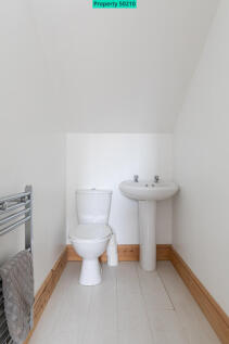 Bedroom 5 WC