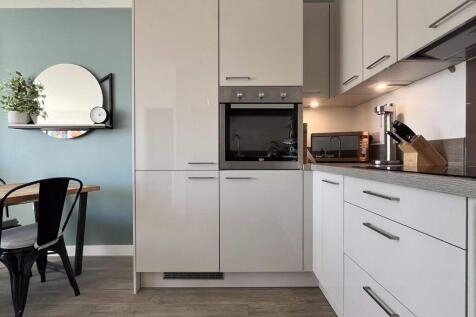 Integrated appliances including dishwasher