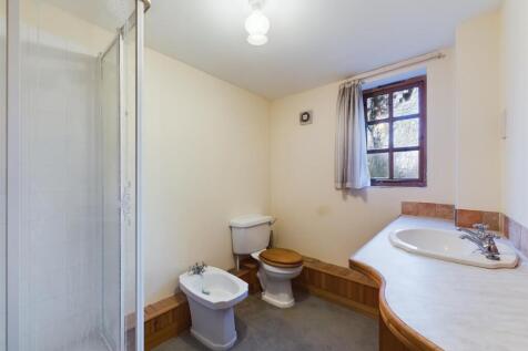 Ground Floor Bathroom
