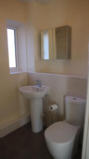 P1896 bathroom a.JPG