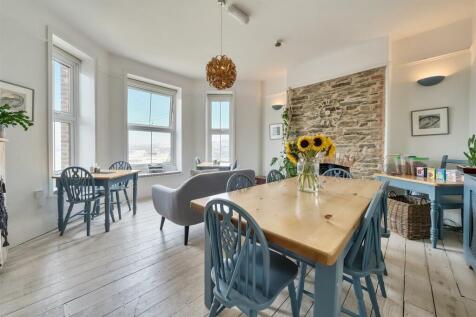 Guest Dining Room
