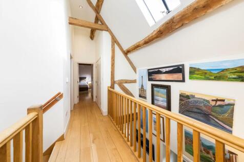 GALLERIED LANDING.jpg