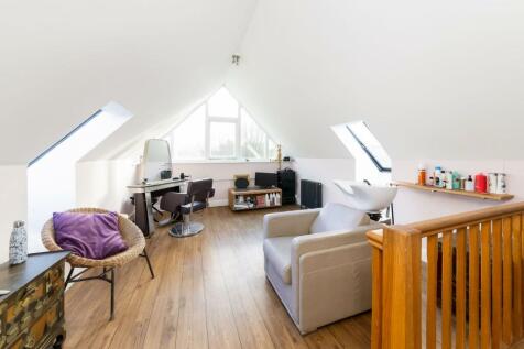 ANNEXE VAULTED LIVING SPACE.jpg