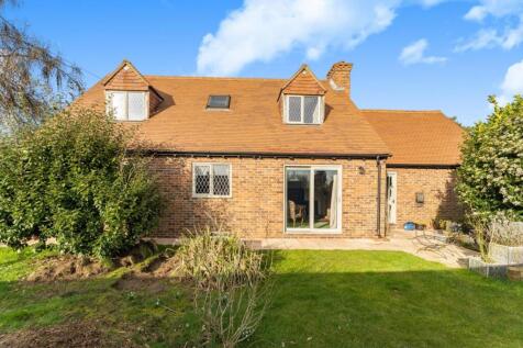 Watermans Lodge-2 .jpg