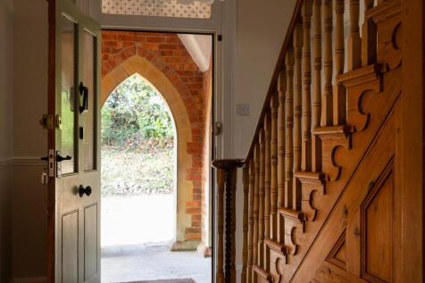 HALL VIEW TO PORTICO.jpg