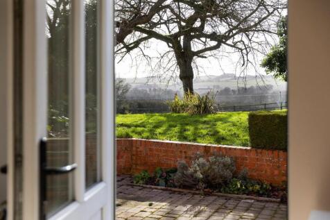 OPENING ON TO THE TERRACE.jpg
